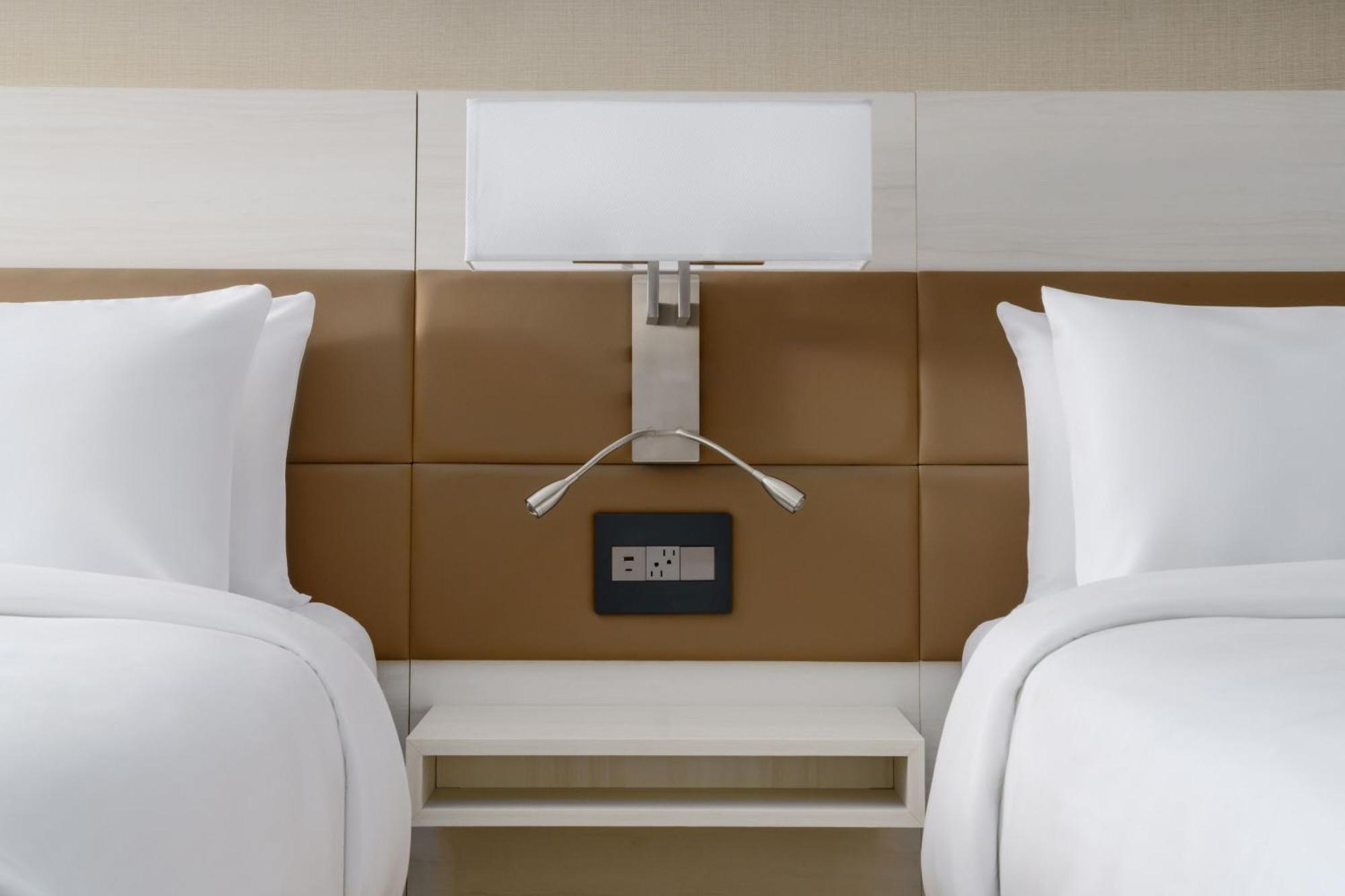 Ac Hotel By Marriott Jacksonville St Johns Town Center Экстерьер фото