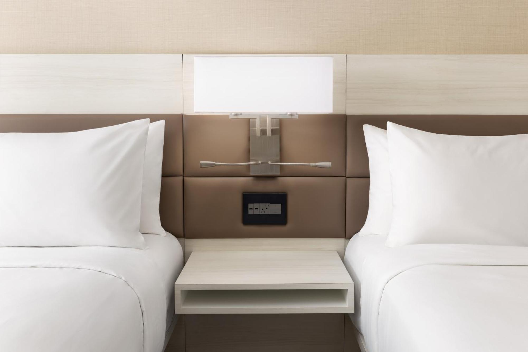 Ac Hotel By Marriott Jacksonville St Johns Town Center Экстерьер фото